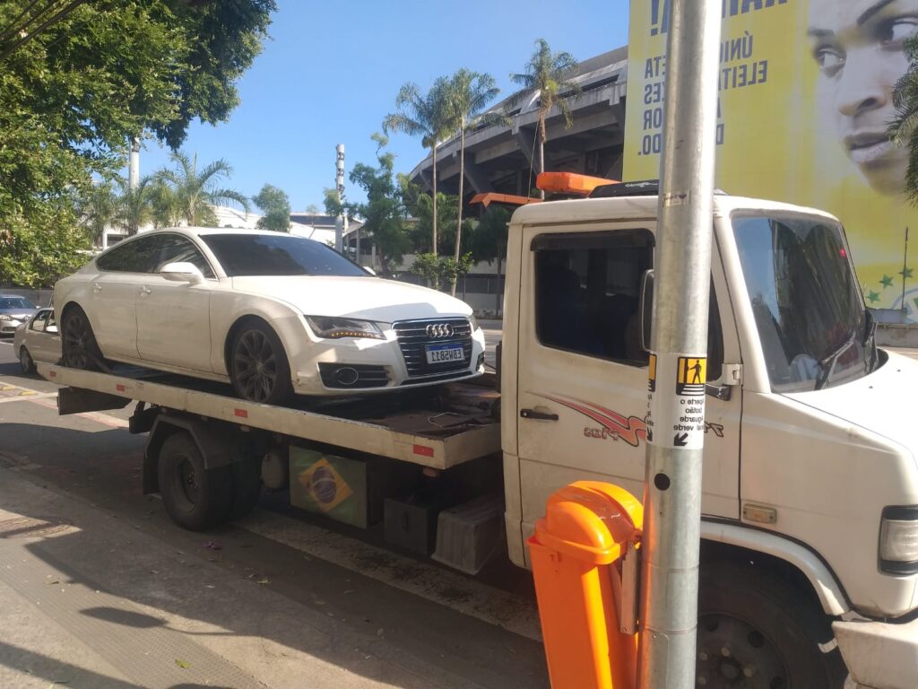 Reboque 24 Horas: Reboque no Rio de Janeiro com agilidade. Oferecemos Serviços de Reboque Copacabana, Reboque São Cristóvão, Reboque Lagoa Rodrigo de Freitas.
